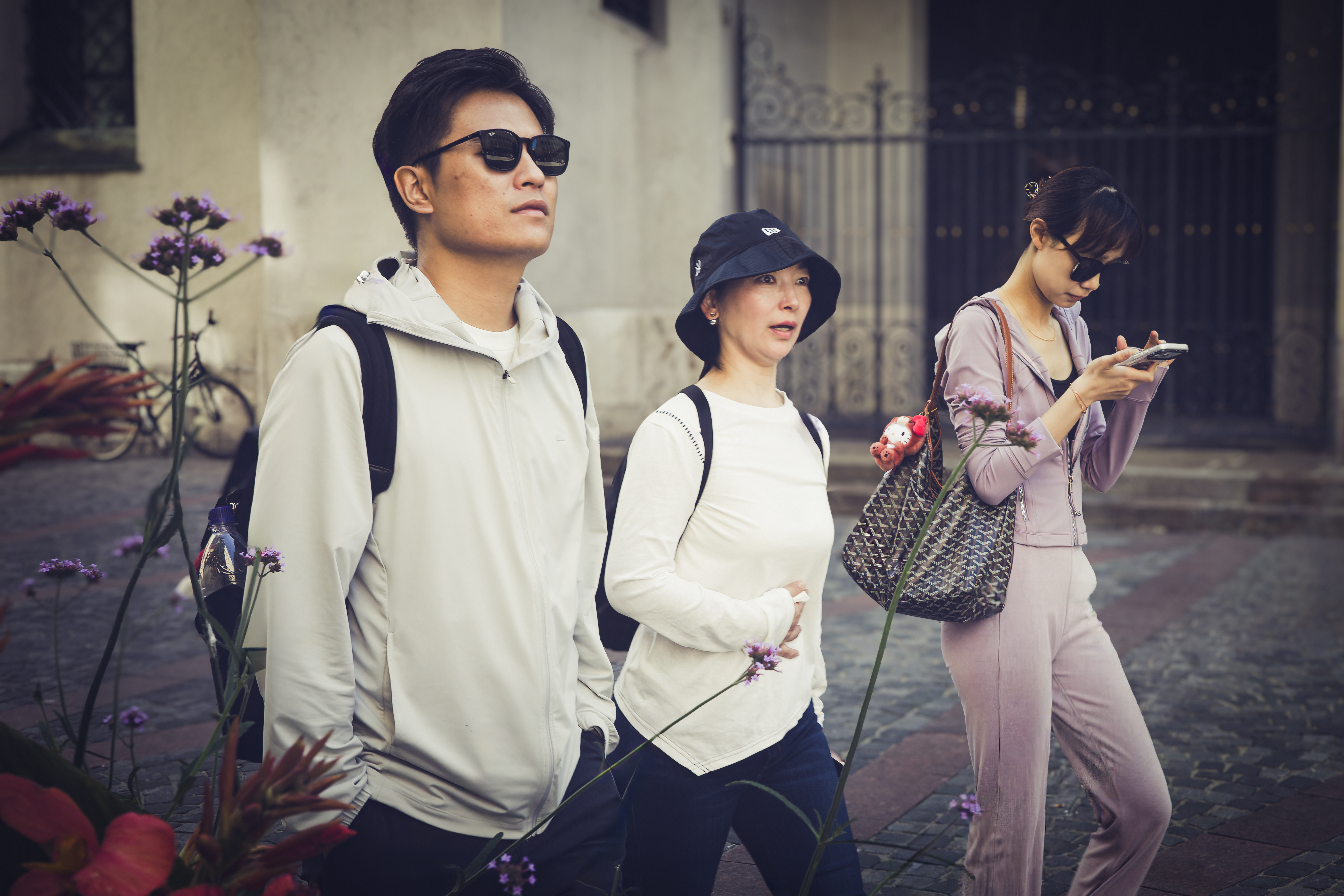 tourists at work (Streetphotography munich)